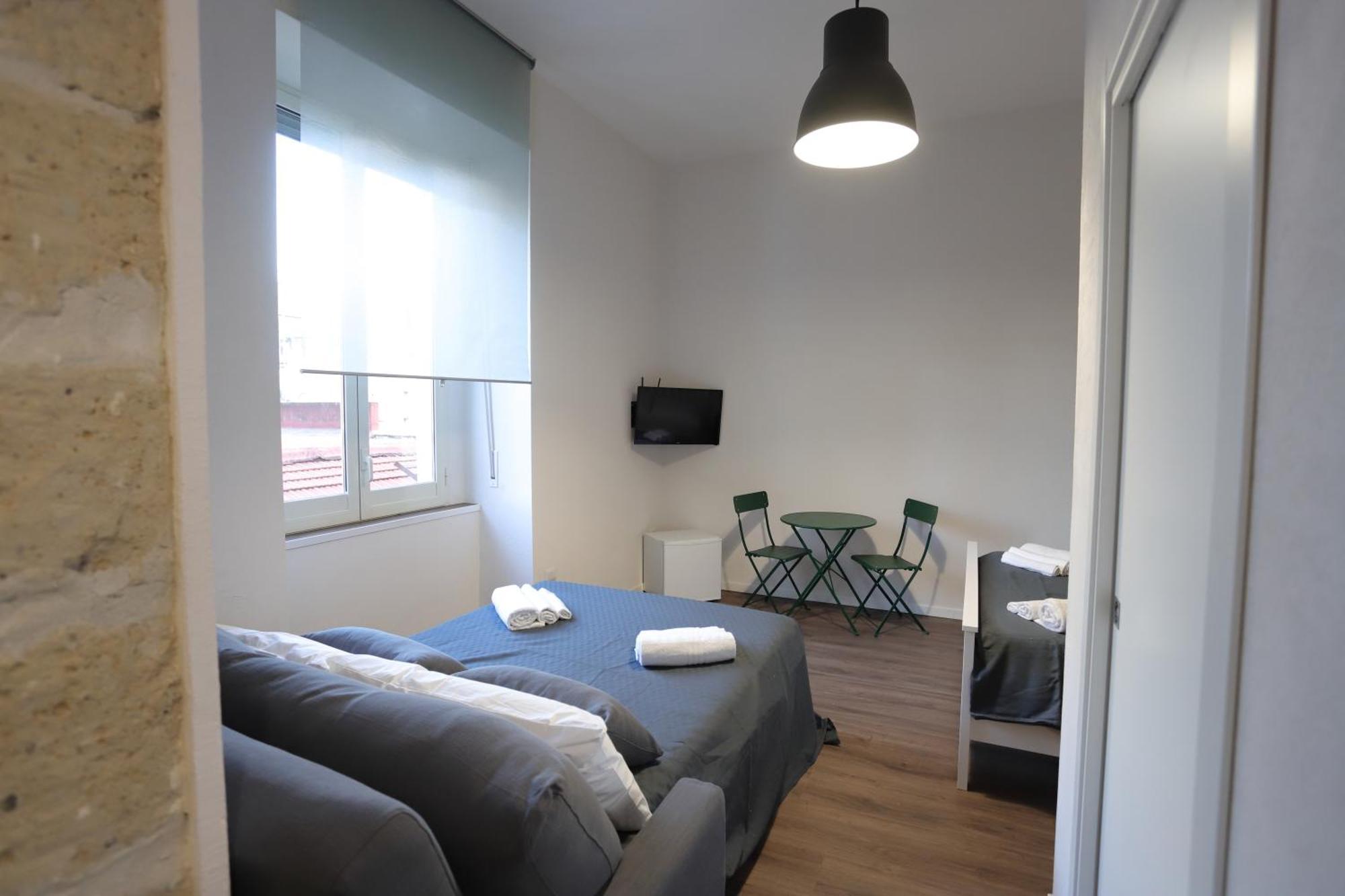 Tammurriata Nera Bedroom Naples