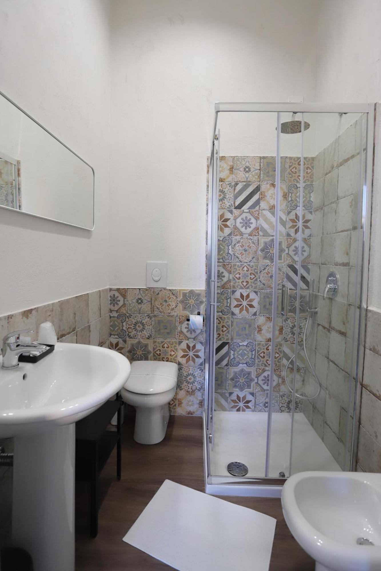 Tammurriata Nera Bedroom Naples